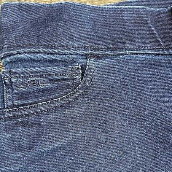 Lauren Ralph Lauren Women’s Pull On Ankle Jeans Sz 8 Minimalist Classic Momcore‎ - Picture 3 of 10